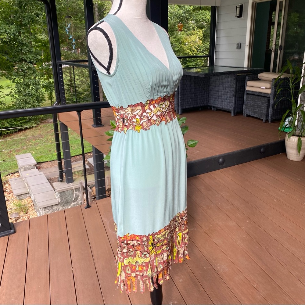 ⭐️SHANGHAI TANG⭐️ Seafoam Green Silk Dress with leaf embellishments ⭐️STUNNING - Picture 8 of 16